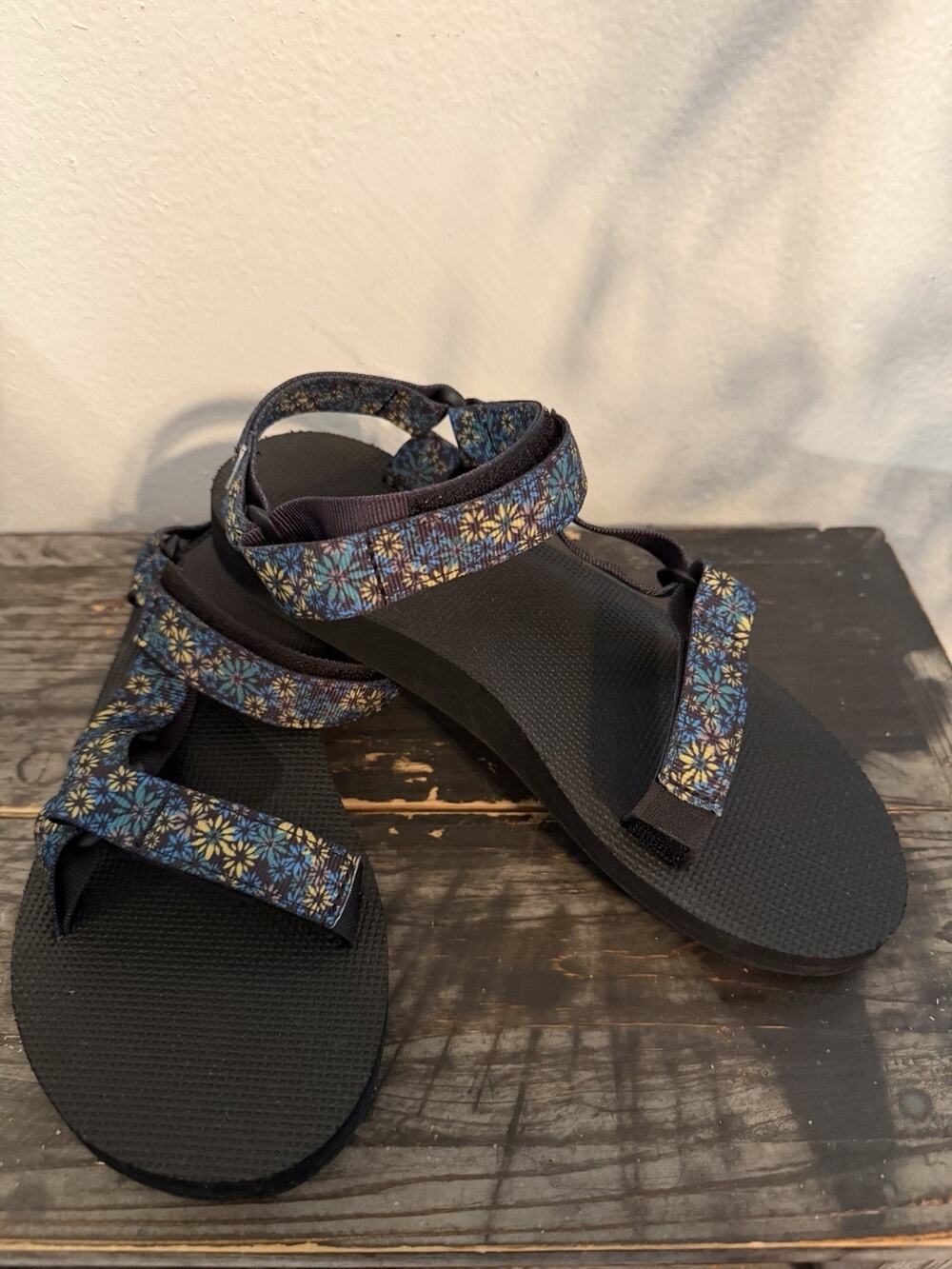 Teva Original Universal Wildflower Sandals Women’s Size 8 Floral 1125201
